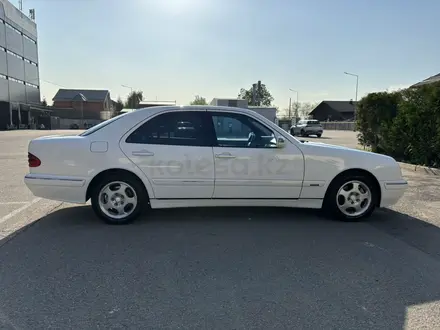 Mercedes-Benz E 320 2001 года за 5 950 000 тг. в Алматы – фото 7