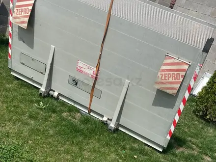 Лопата гидроборт Sprinter за 900 000 тг. в Алматы
