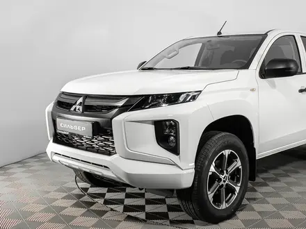 Mitsubishi L200 DC Invite+ 2022 годаүшін13 490 000 тг. в Алматы – фото 4