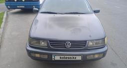 Volkswagen Passat 1995 годаfor2 600 000 тг. в Шымкент – фото 3