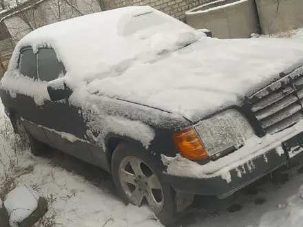 Mercedes-Benz E 260 1991 года за 800 000 тг. в Семей – фото 3