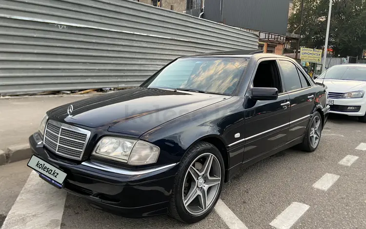 Mercedes-Benz C 240 1997 года за 3 200 000 тг. в Алматы