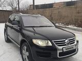 Volkswagen Touareg 2007 годаүшін7 500 000 тг. в Алматы – фото 2