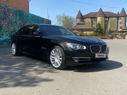 BMW 750 2012 года за 13 500 000 тг. в Алматы – фото 2