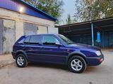 Volkswagen Golf 1993 годаfor1 800 000 тг. в Есик