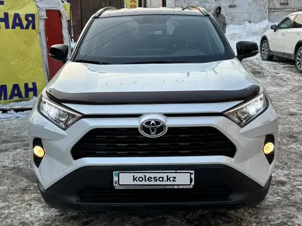 Toyota RAV4 2020 года за 15 500 000 тг. в Алматы – фото 2