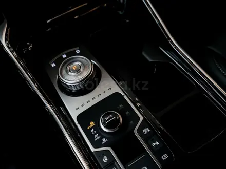 Kia Sorento Premium+ 3.5 2025 года за 23 490 000 тг. в Алматы – фото 20
