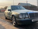 Mercedes-Benz E 280 1993 годаfor1 800 000 тг. в Туркестан – фото 2