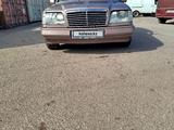 Mercedes-Benz E 220 1994 года за 1 700 000 тг. в Караганда – фото 4