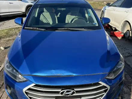 Hyundai Elantra 2018 года за 4 500 000 тг. в Шымкент – фото 2