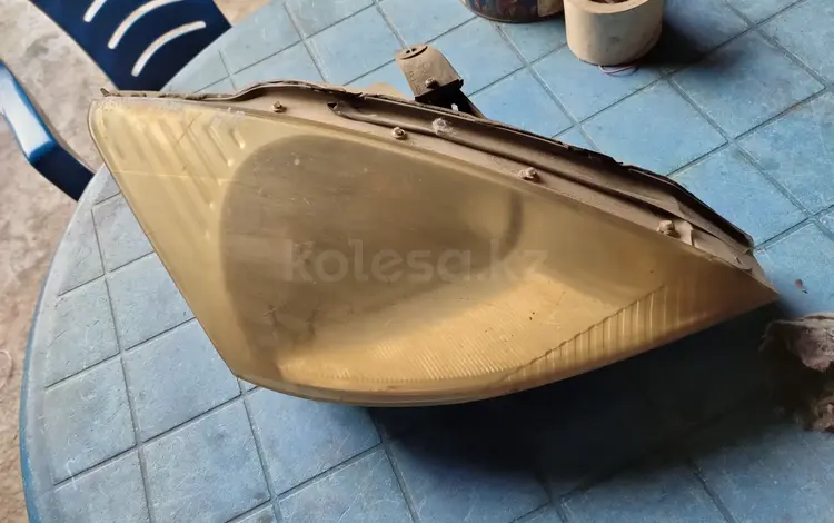 Фара. Ford focus.2002 год. за 15 000 тг. в Алматы