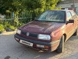 Volkswagen Vento 1992 года за 500 000 тг. в Актобе