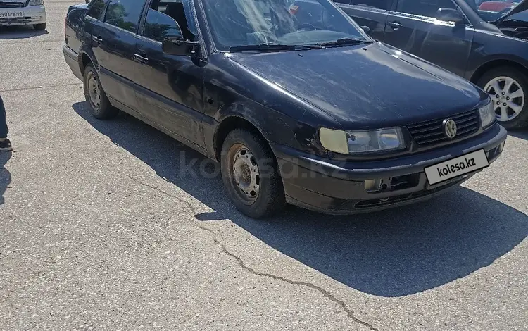 Volkswagen Passat 1995 года за 1 100 000 тг. в Актобе