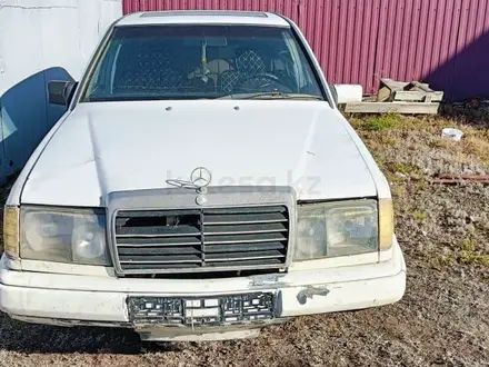 Mercedes-Benz E 260 1988 года за 1 000 000 тг. в Заречное – фото 4