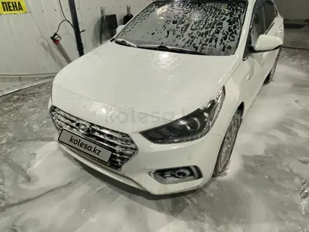 Hyundai Accent 2018 года за 6 350 000 тг. в Астана – фото 5