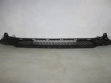Решетка нижняя переднего бампера Hyundai accent за 8 000 тг. в Караганда