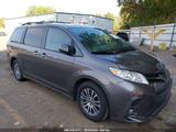 Toyota Sienna 2018 года за 6 300 000 тг. в Алматы – фото 2