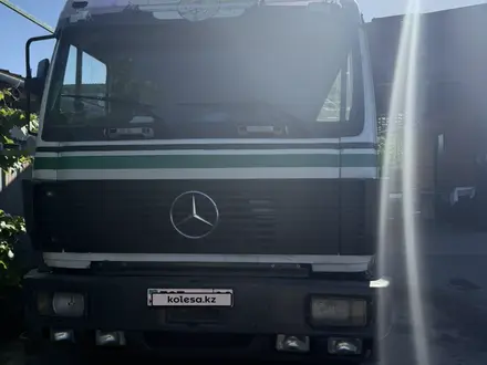 Mercedes-Benz  Actros 1993 года за 20 000 000 тг. в Алматы – фото 2