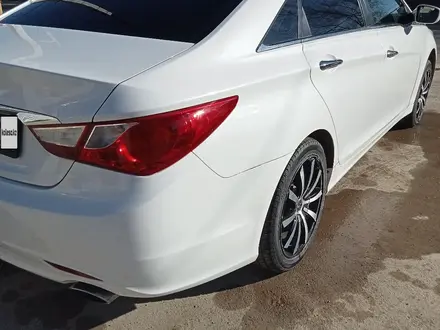 Hyundai Sonata 2011 года за 5 800 000 тг. в Атырау – фото 6