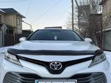 Toyota Camry 2018 годаfor13 100 000 тг. в Алматы