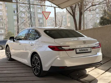 Toyota Camry 2025 года за 23 500 000 тг. в Алматы – фото 5