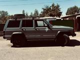 Jeep Cherokee 1993 годаfor2 450 000 тг. в Шу – фото 2