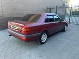 Mercedes-Benz C 200 1995 годаүшін2 500 000 тг. в Семей – фото 4