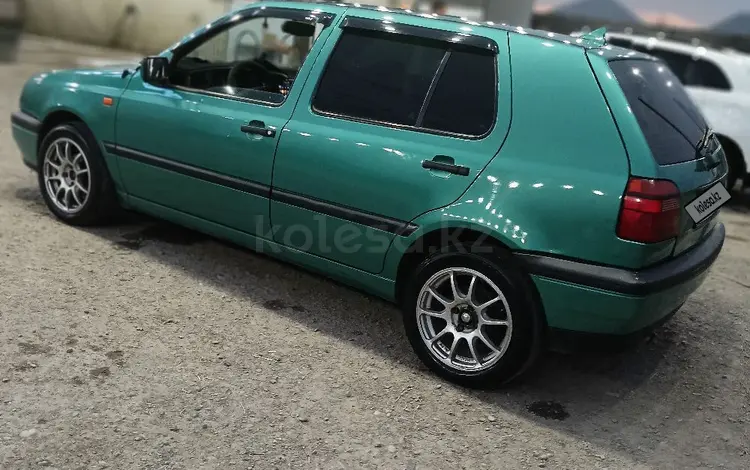 Volkswagen Golf 1992 годаүшін2 000 000 тг. в Шымкент