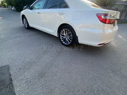 Toyota Camry 2015 года за 11 800 000 тг. в Тараз – фото 3