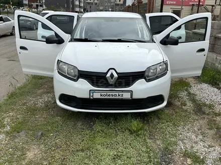 Renault Logan 2015 года за 2 300 000 тг. в Астана – фото 2