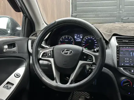 Hyundai Solaris 2015 года за 5 600 000 тг. в Актобе – фото 8