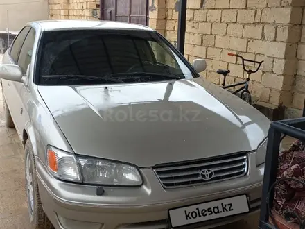 Toyota Camry 2001 года за 3 400 000 тг. в Жанаозен