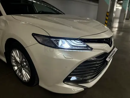 Toyota Camry 2020 года за 15 555 555 тг. в Алматы – фото 25