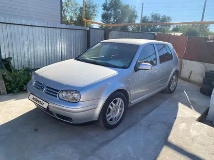 Volkswagen Golf 2002 года за 3 500 000 тг. в Уральск – фото 2