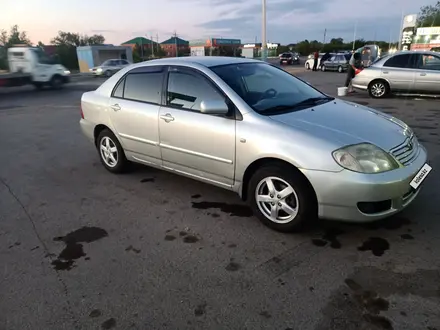 Toyota Corolla 2005 года за 3 700 000 тг. в Актобе – фото 2