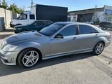 Mercedes-Benz S 500 2006 года за 6 150 000 тг. в Астана