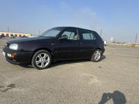 Volkswagen Golf 1993 годаүшін1 400 000 тг. в Тараз