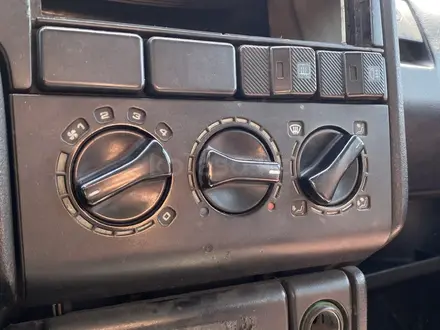 Volkswagen Passat 1993 года за 990 000 тг. в Караганда – фото 19