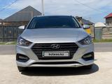 Hyundai Solaris 2019 года за 7 000 000 тг. в Шымкент – фото 2