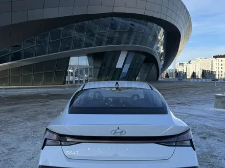 Hyundai Elantra 2023 года за 10 200 000 тг. в Астана – фото 8