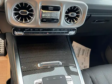 Mercedes-Benz G 63 AMG 4MATIC 2025 года за 176 500 000 тг. в Алматы – фото 12