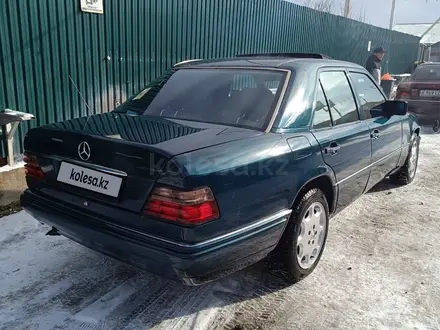 Mercedes-Benz E 280 1995 года за 2 200 000 тг. в Шымкент – фото 10