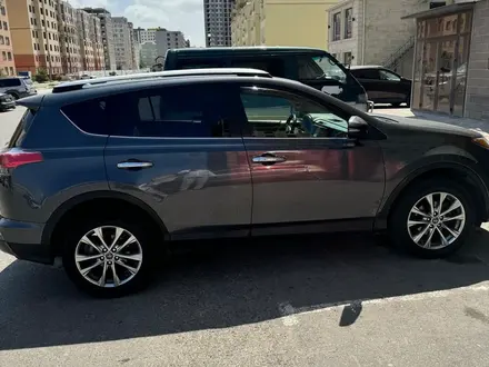 Toyota RAV4 2016 года за 8 700 000 тг. в Актау – фото 2