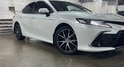 Toyota Camry 2021 годаүшін14 000 000 тг. в Астана