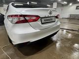 Toyota Camry 2021 года за 14 500 000 тг. в Астана – фото 5