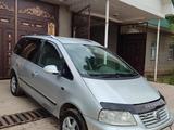 Volkswagen Sharan 2005 годаүшін2 650 000 тг. в Шымкент – фото 2