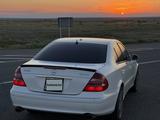 Mercedes-Benz E 320 2004 года за 4 500 000 тг. в Актобе – фото 4