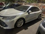 Toyota Camry 2018 годаүшін16 500 000 тг. в Алматы – фото 2