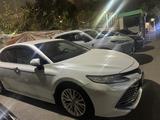 Toyota Camry 2018 годаүшін16 500 000 тг. в Алматы – фото 3