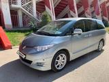 Toyota Estima 2006 года за 7 600 000 тг. в Актобе – фото 2